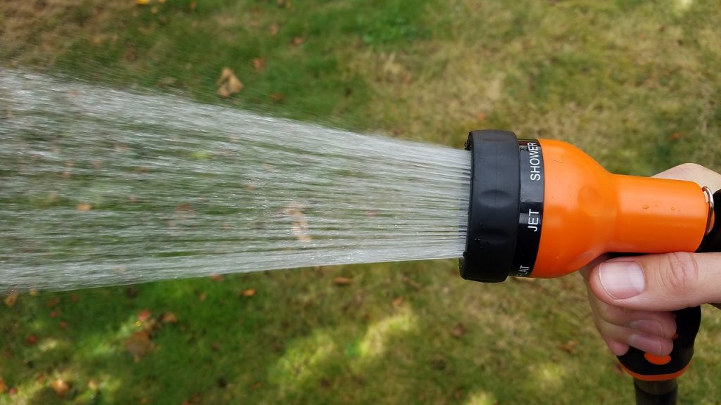 markham-lawn-care-watering-mowing-richmond-hill-toronto-experts-mylandscapers-landscaping